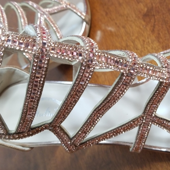 Heels - Picture 2 of 6